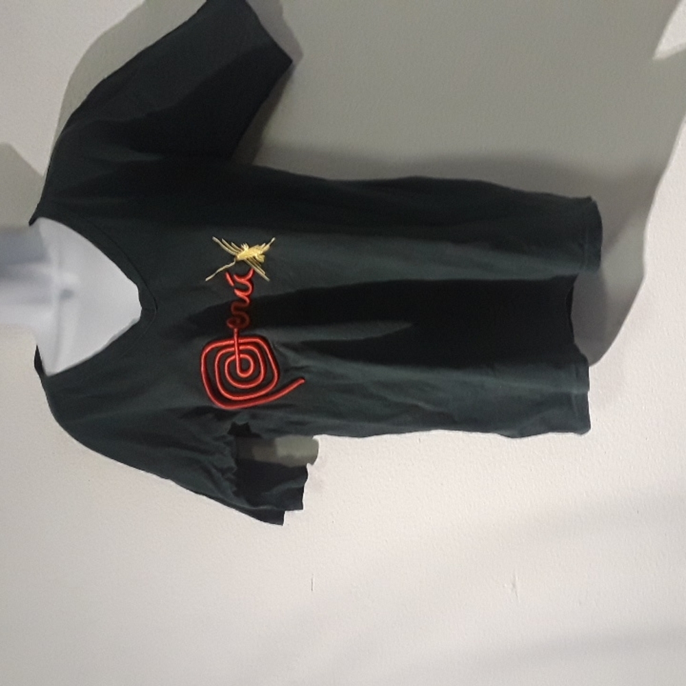 *C1 - ORIGINAL VINTAGE FROM PERU SZ. MED EMBROIDERED T SHIRT